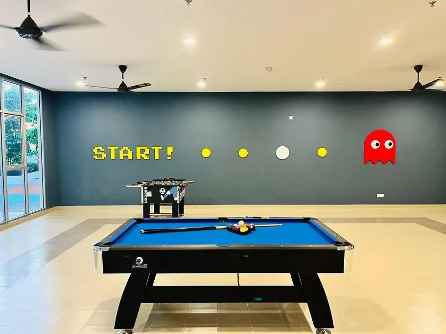 Alanis Residence 3Br Free Wifi + Netflix Sepang Apartment