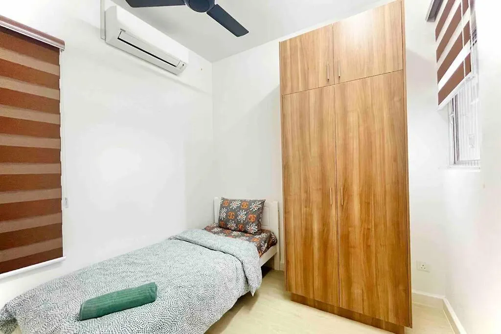 Alanis Residence 3Br Free Wifi + Netflix Sepang Apartment