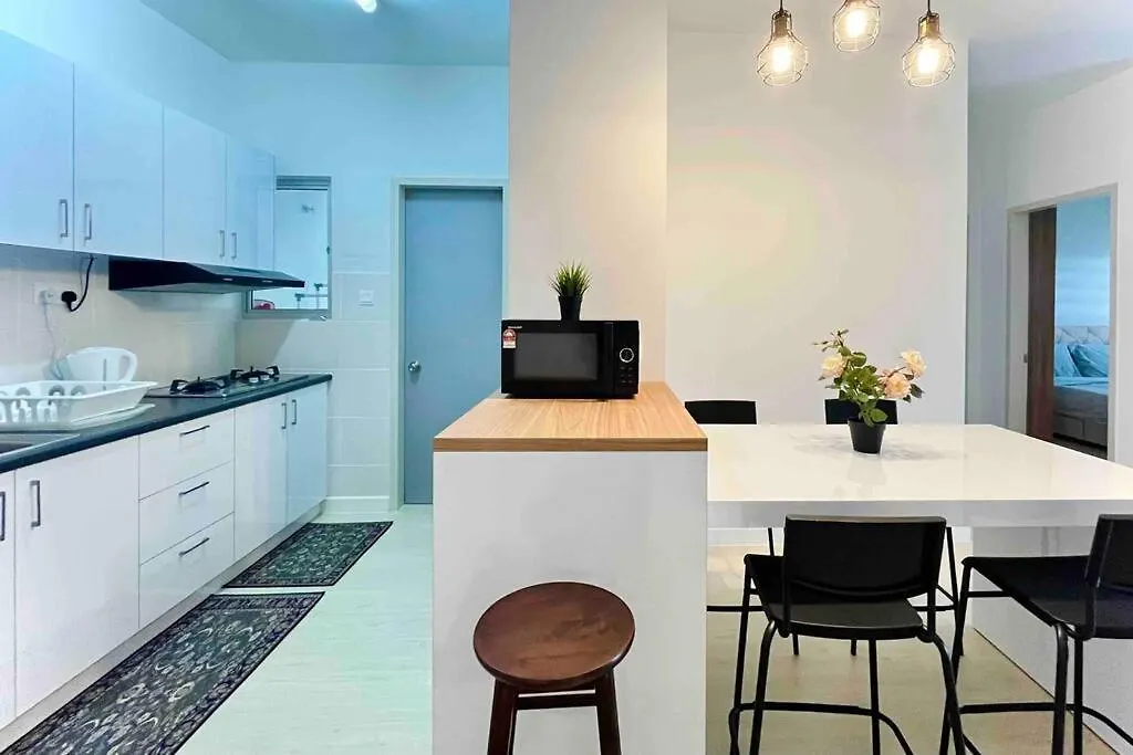 דירה ספאנג Alanis Residence 3Br Free Wifi + Netflix